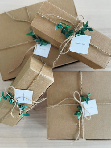 HOLIDAY GIFT WRAP